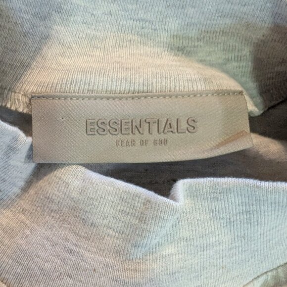 BNWT Fear of God Essentials Light Oatmeal Long Sleeve Shirt - Size S - Picture 3 of 7